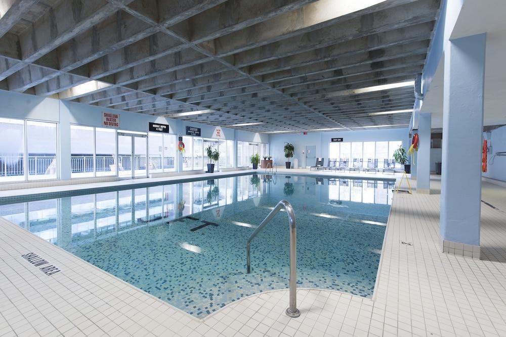 טורונטו Town Inn Suites Hotel מראה חיצוני תמונה