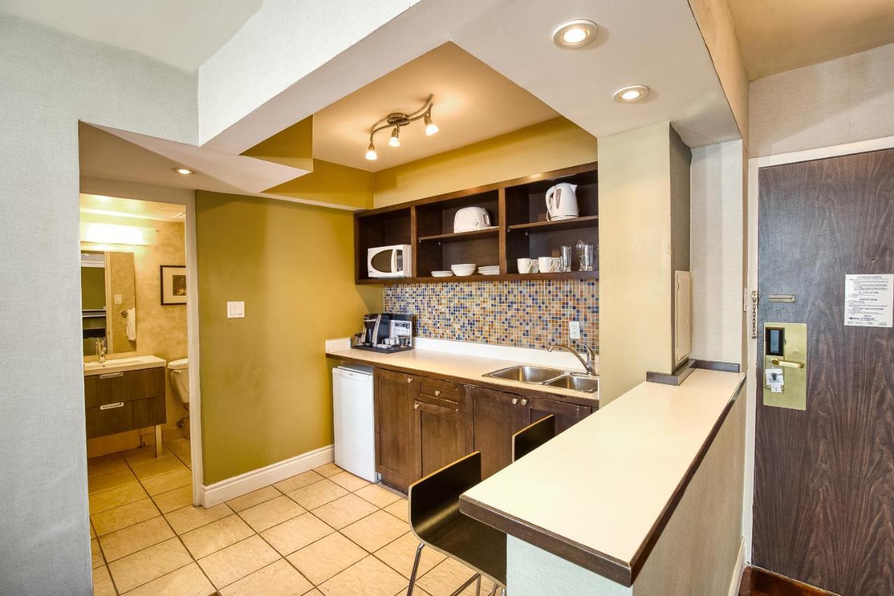 טורונטו Town Inn Suites Hotel מראה חיצוני תמונה