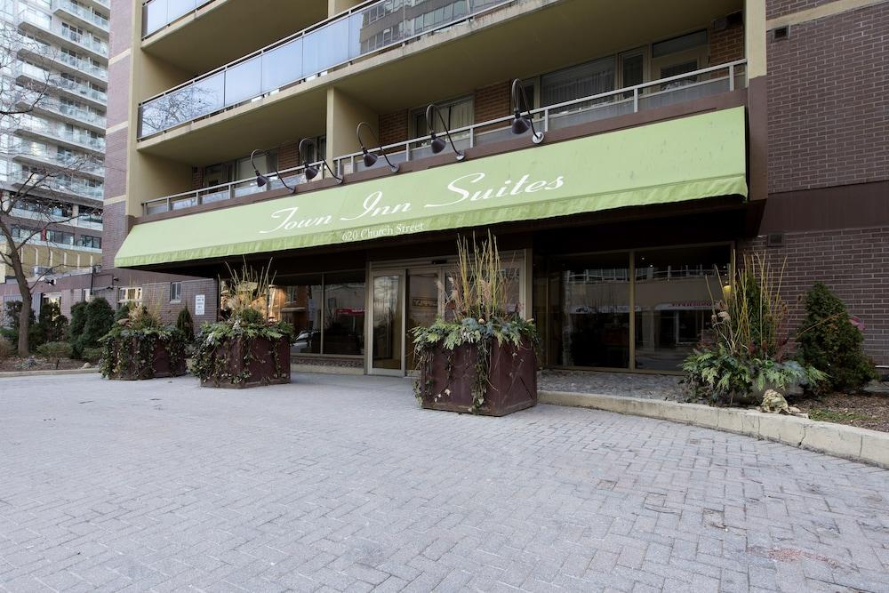 טורונטו Town Inn Suites Hotel מראה חיצוני תמונה