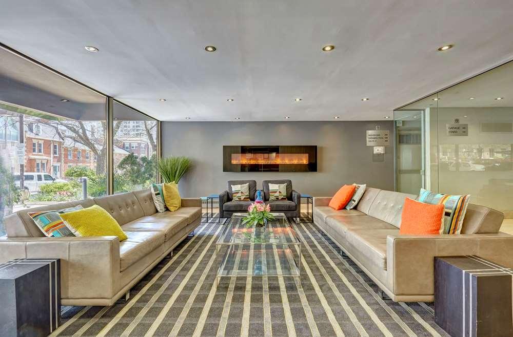 טורונטו Town Inn Suites Hotel מראה פנימי תמונה