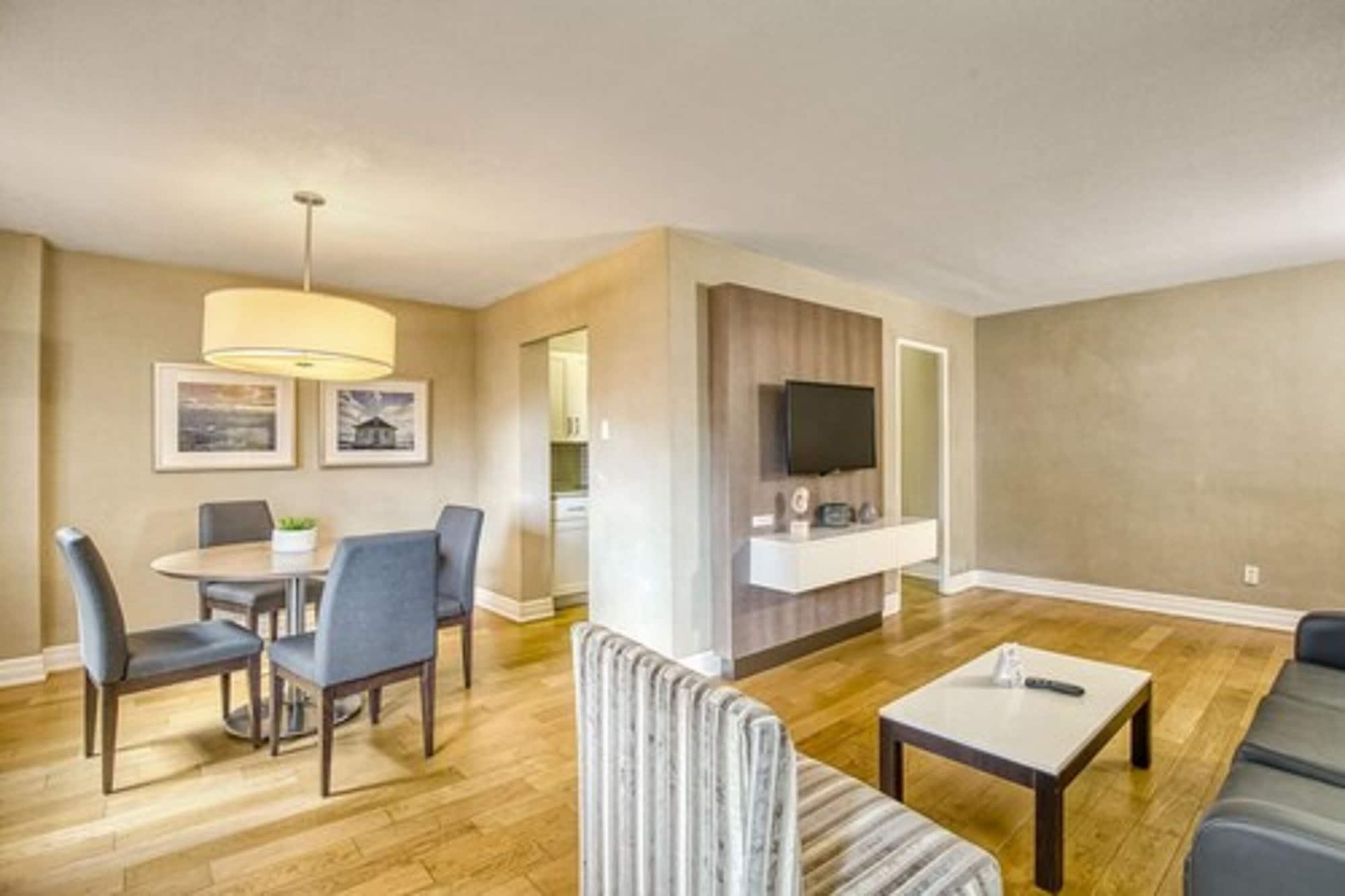 טורונטו Town Inn Suites Hotel מראה חיצוני תמונה