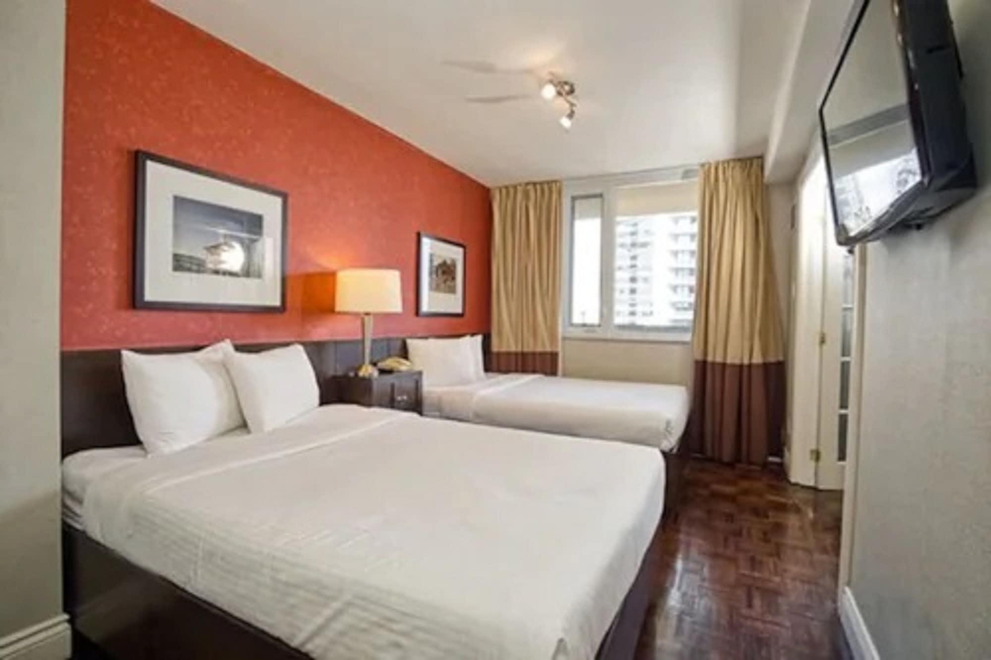 טורונטו Town Inn Suites Hotel מראה חיצוני תמונה