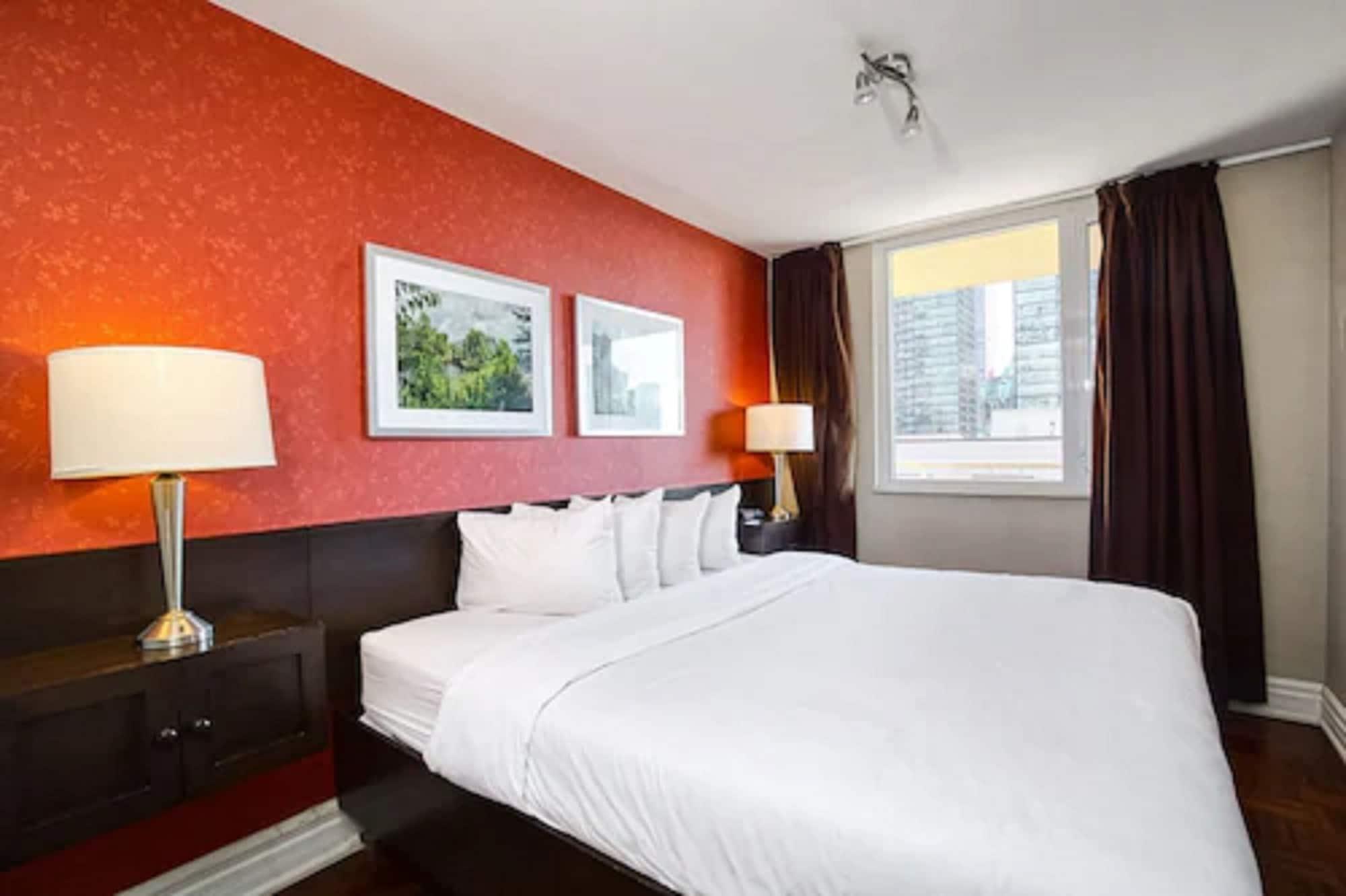 טורונטו Town Inn Suites Hotel מראה חיצוני תמונה
