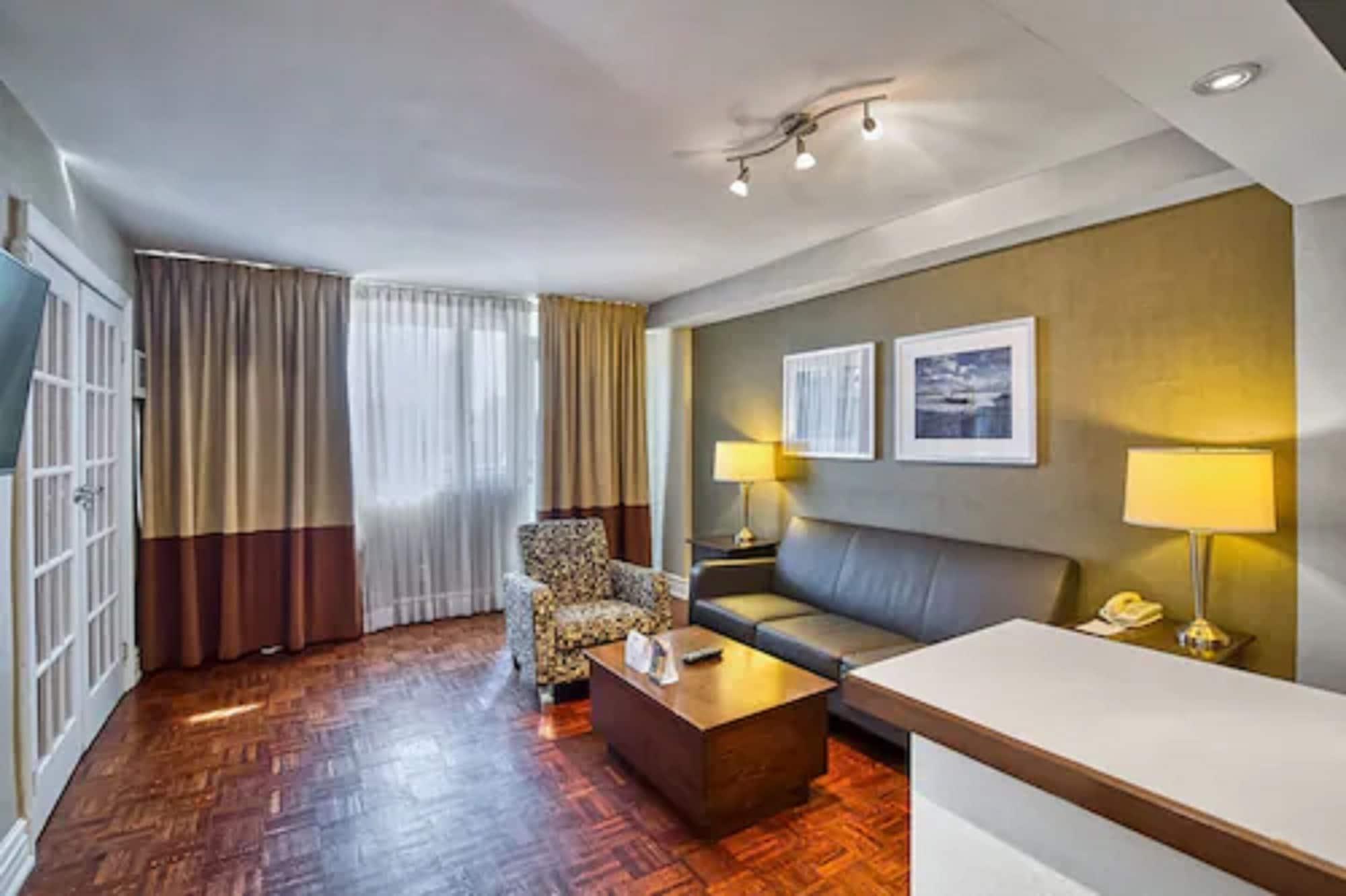 טורונטו Town Inn Suites Hotel מראה חיצוני תמונה