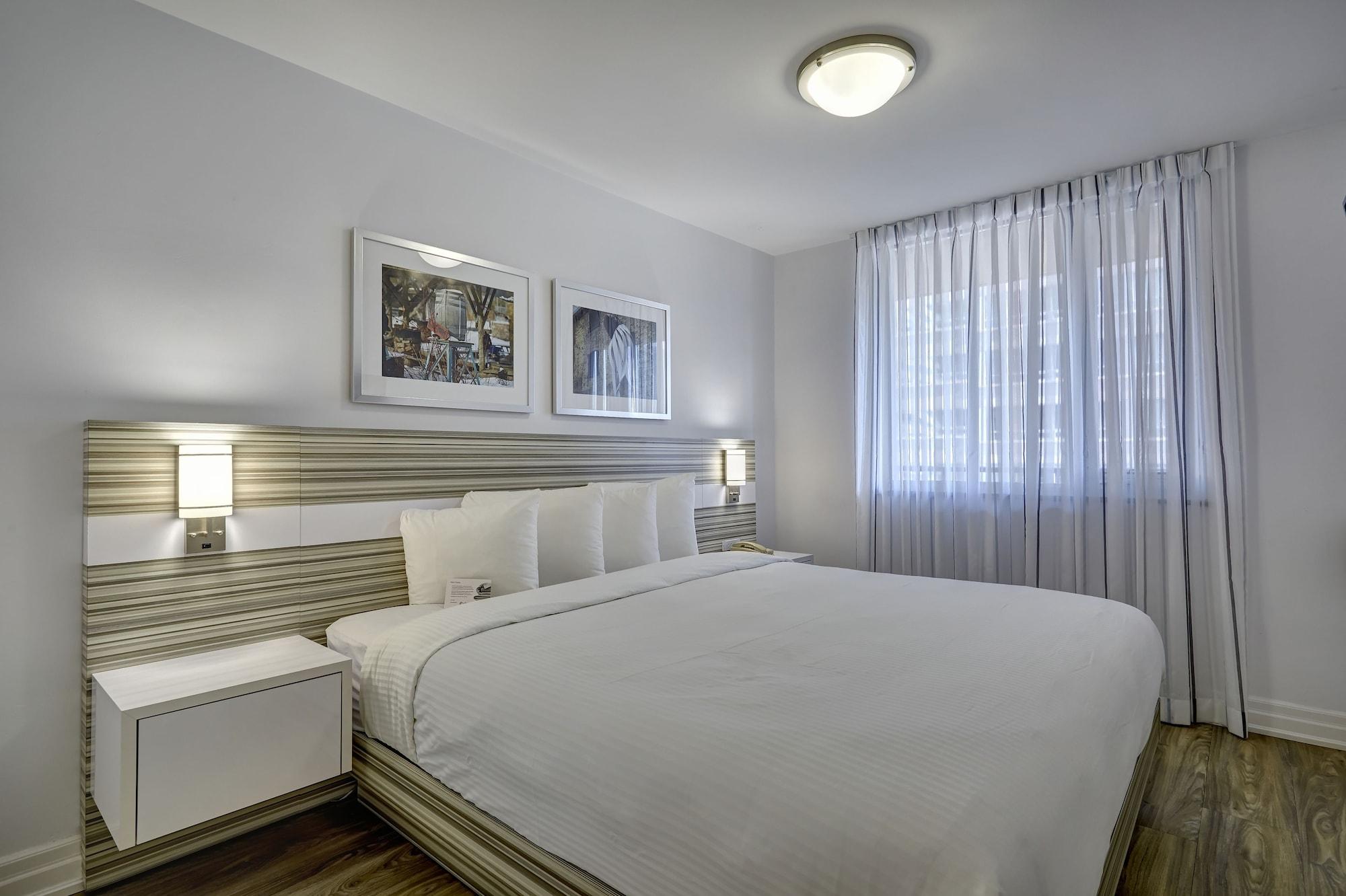 טורונטו Town Inn Suites Hotel מראה חיצוני תמונה