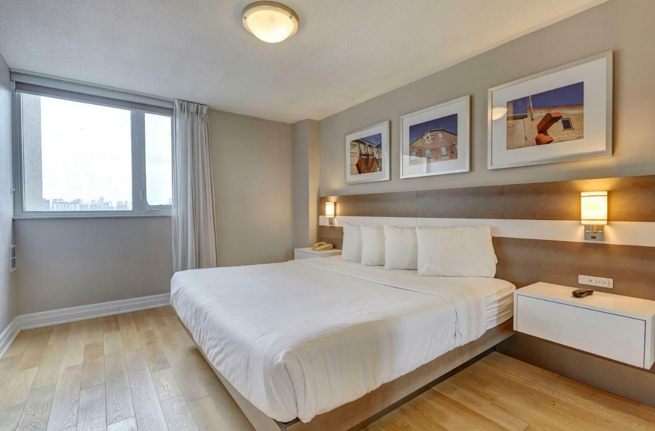 טורונטו Town Inn Suites Hotel מראה חיצוני תמונה