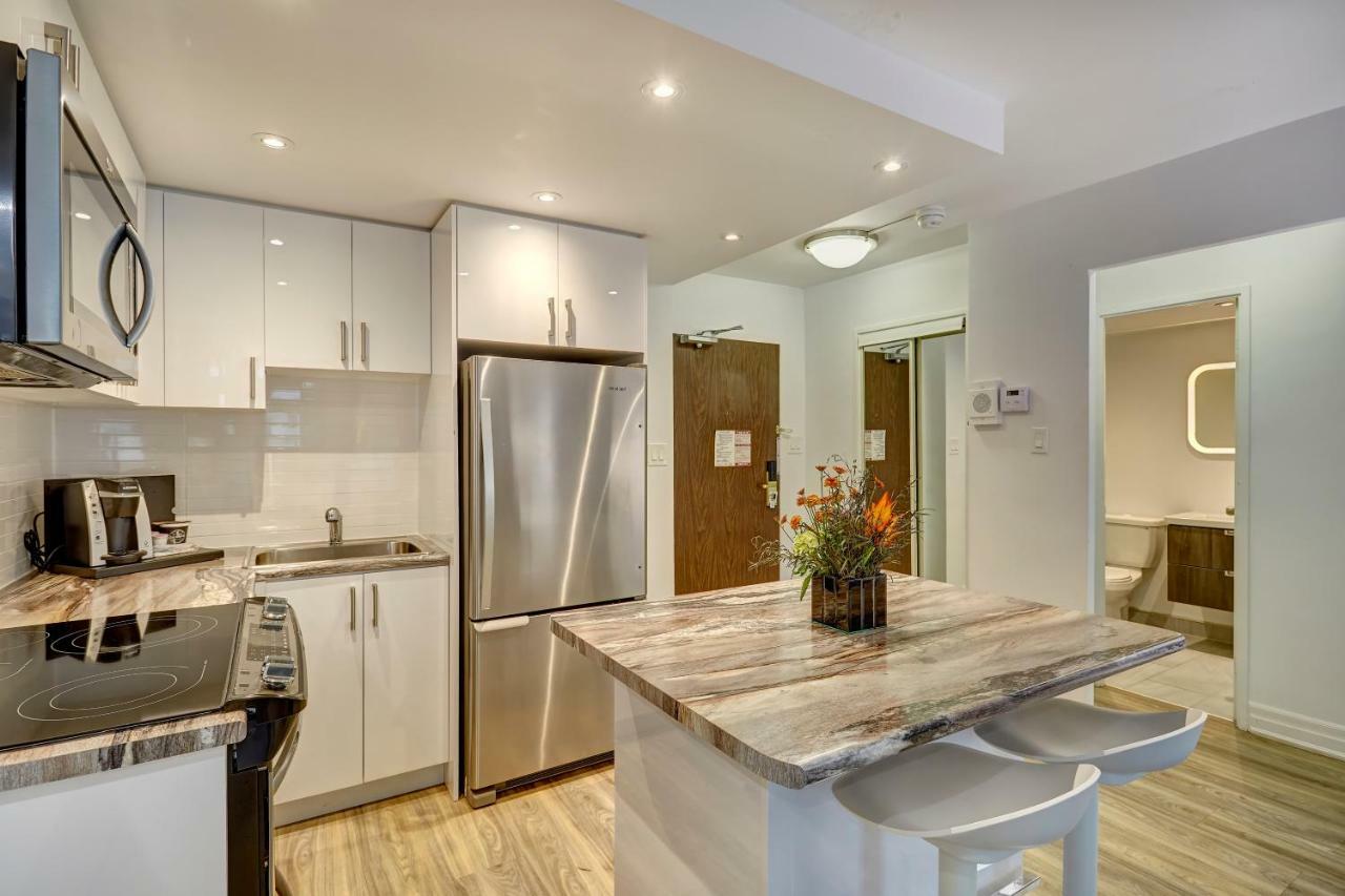 טורונטו Town Inn Suites Hotel מראה חיצוני תמונה